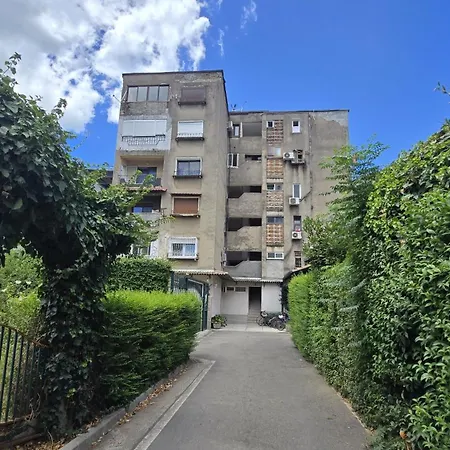 White's Nest Apartament *